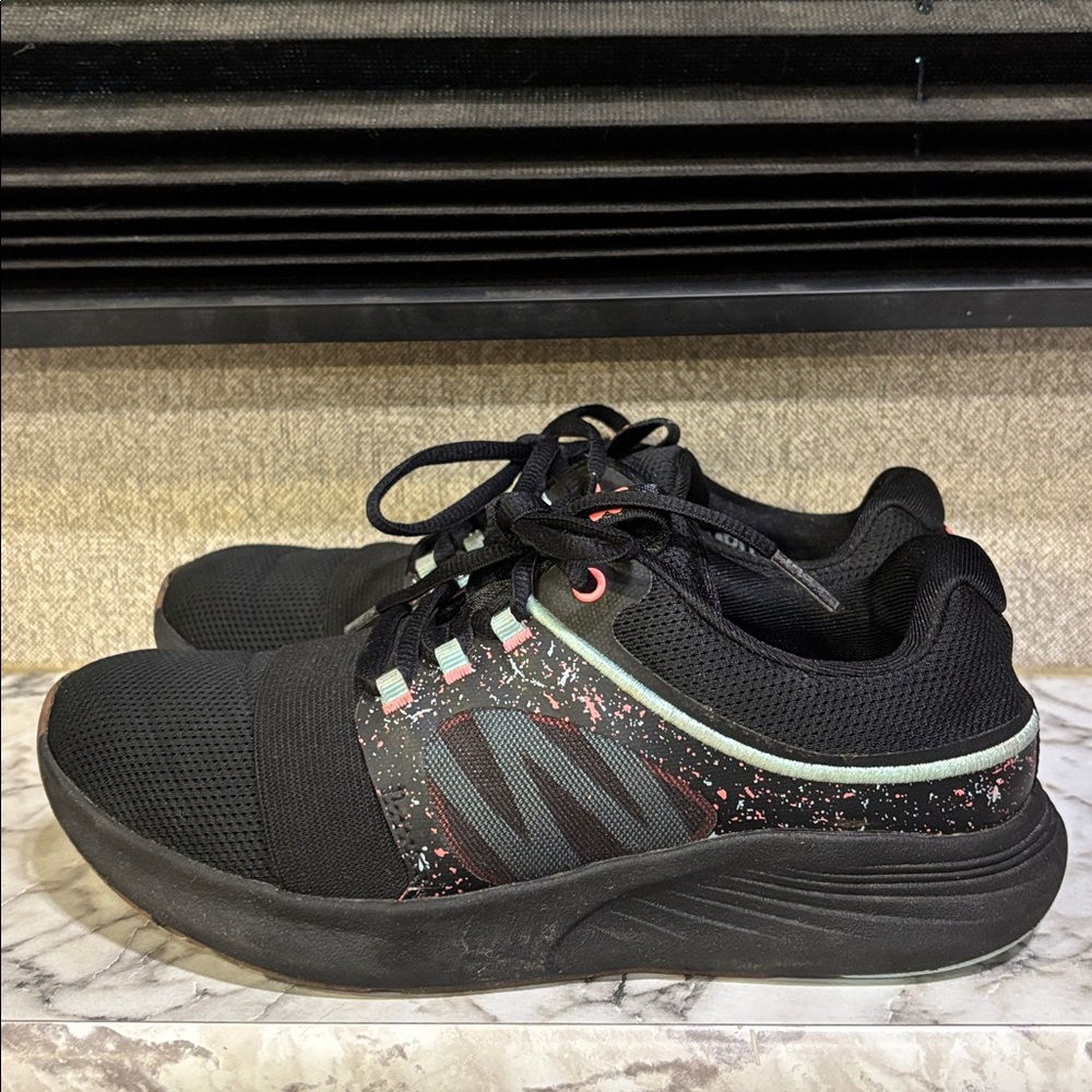 Under‎ Armour Black w multi color accents Breathe Bliss Training Shoe Size 7W - Picture 2 of 8